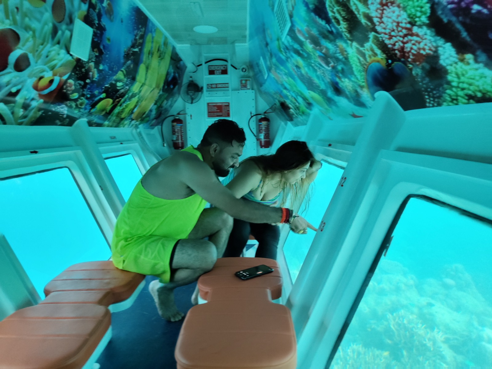 Nemo Semi Submarine_06.jpeg